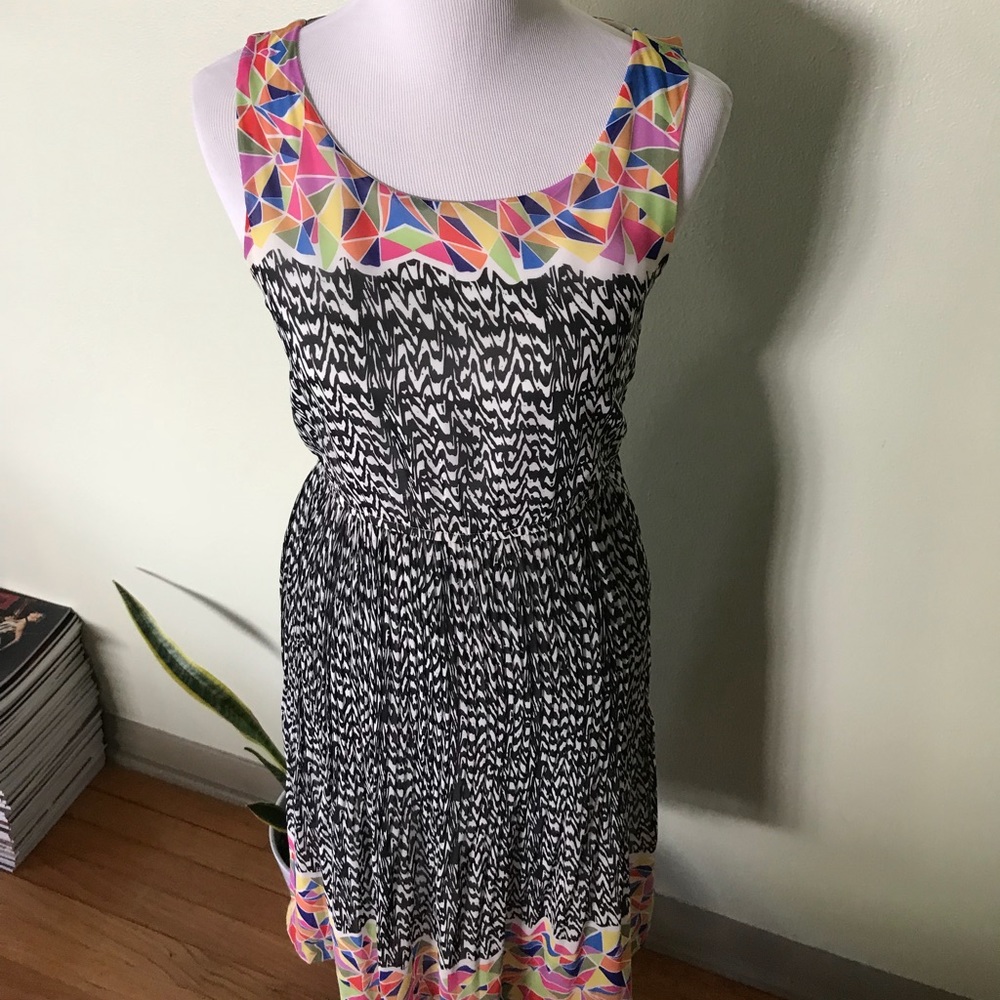 Multi Patterned Artist Dress - Picture 6 of 8